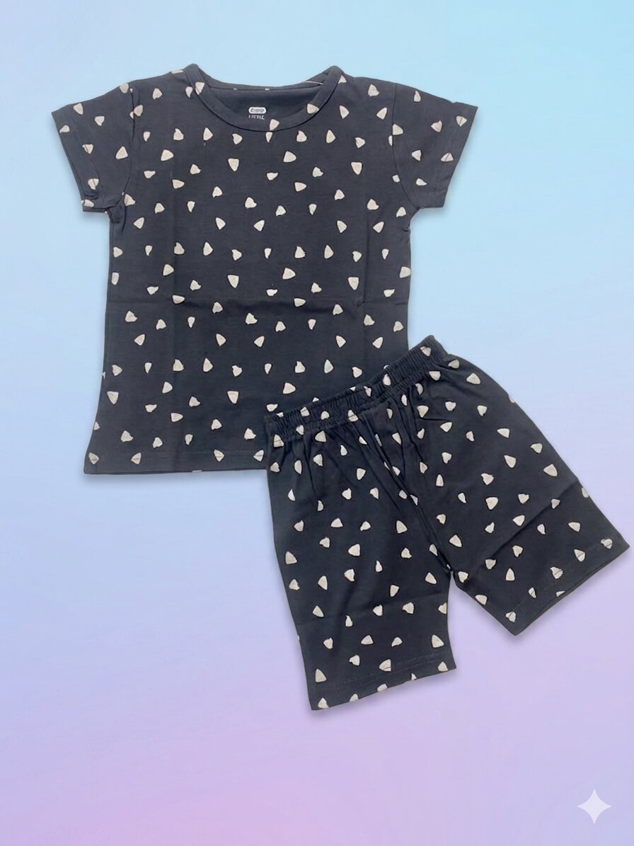 Gcord_Triangle Girls Cotton Graphite Triangle Printed T-shirt & shorts - Image 1